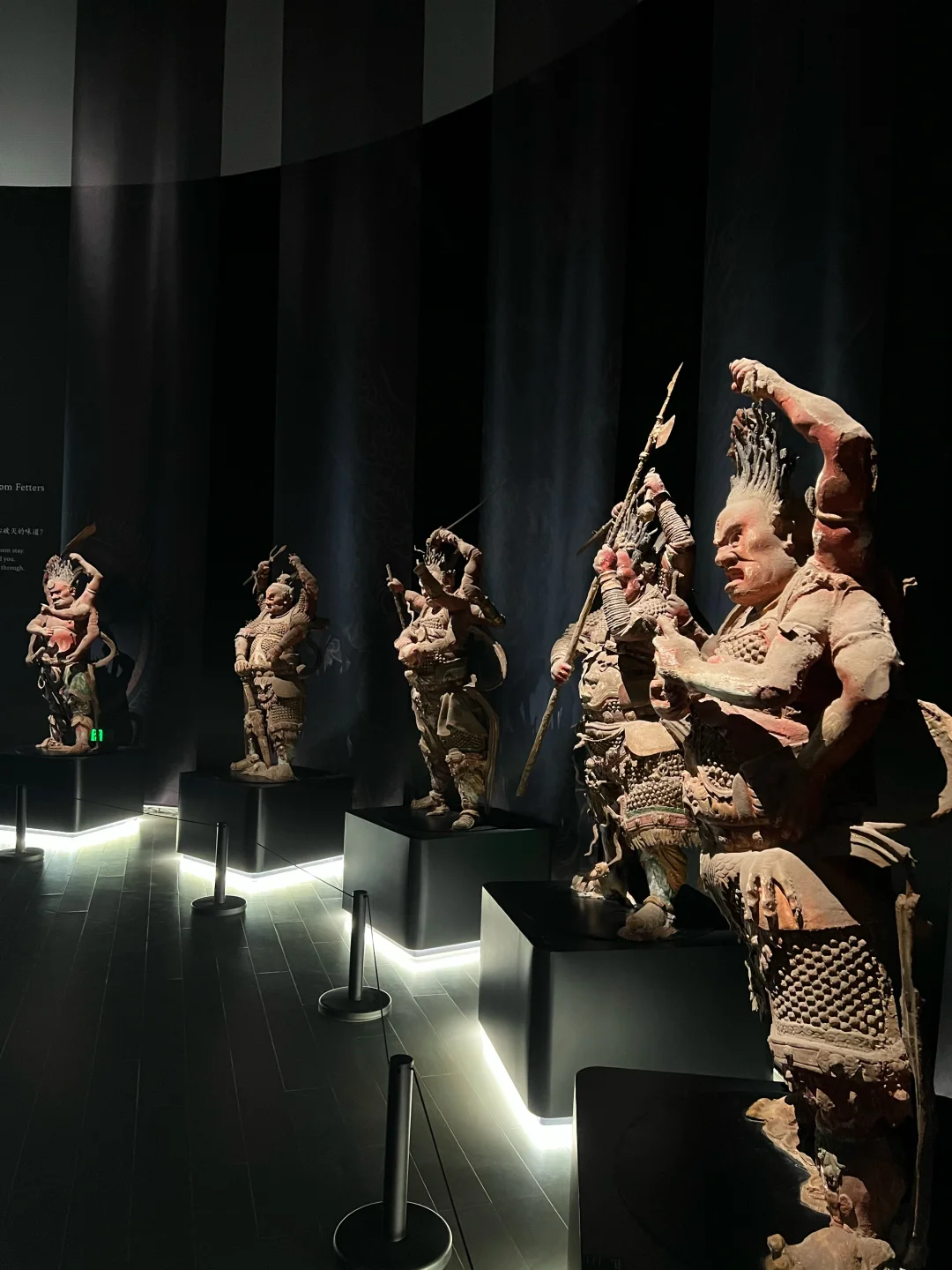 以假乱真的佛像