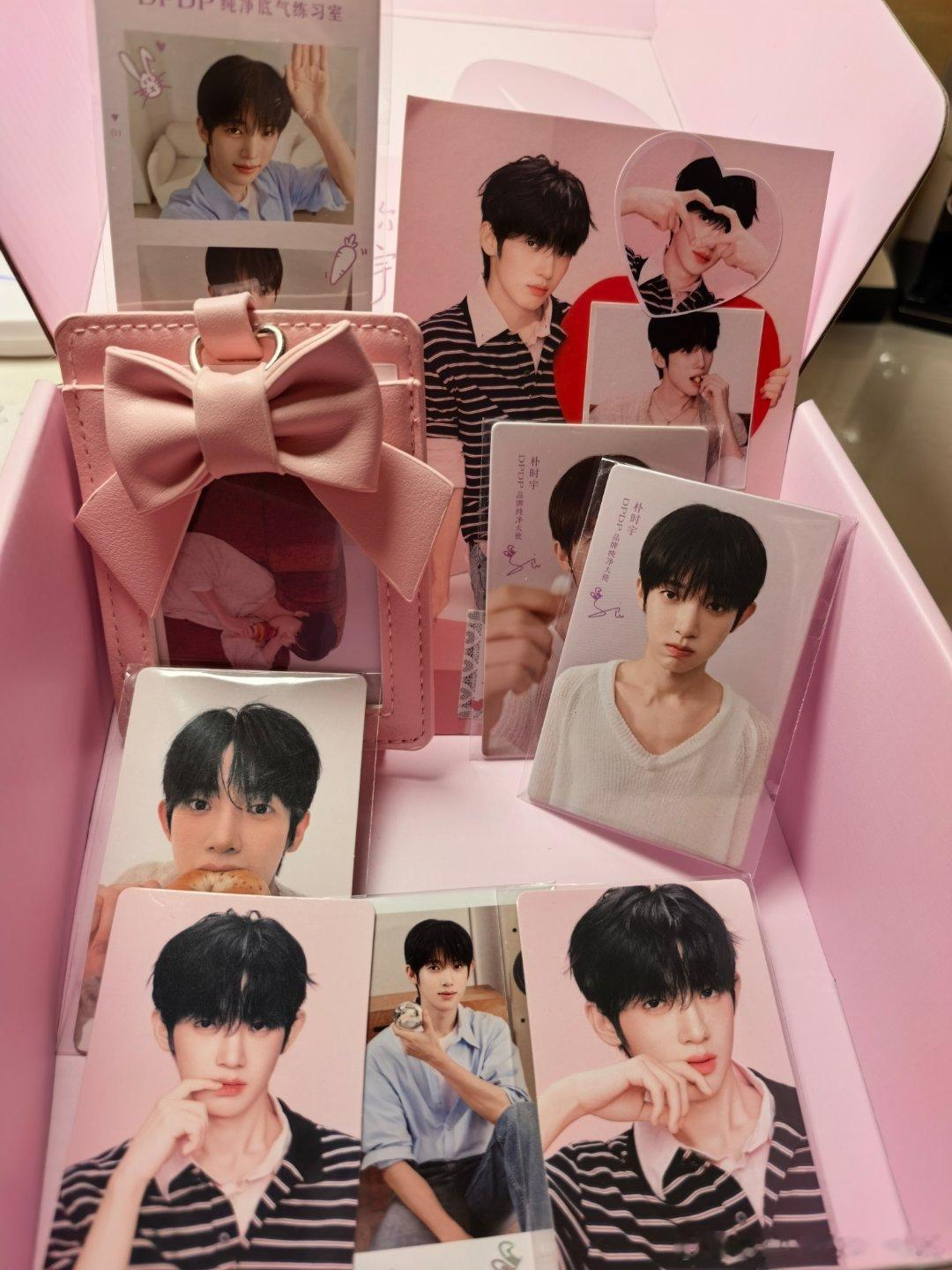 #朴时宇[超话]# 
严肃等待温丽慈 ​