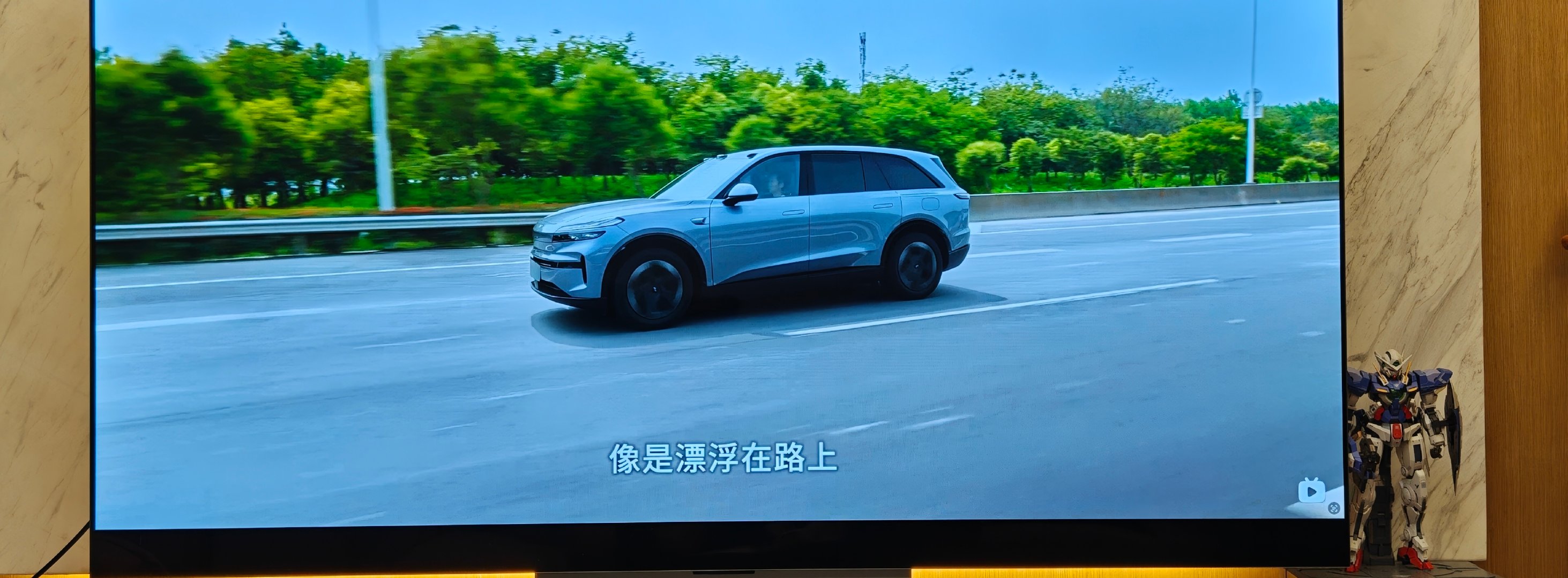#zhudi新能源分享# 

当初租车之前没看过任何一个乐道L80的视频，原来这些都有提到过。

明天试小鹏L03了，也是一个视频都没看过，发布会也没看，所以我是纯粹的0概念接手体验。 ​