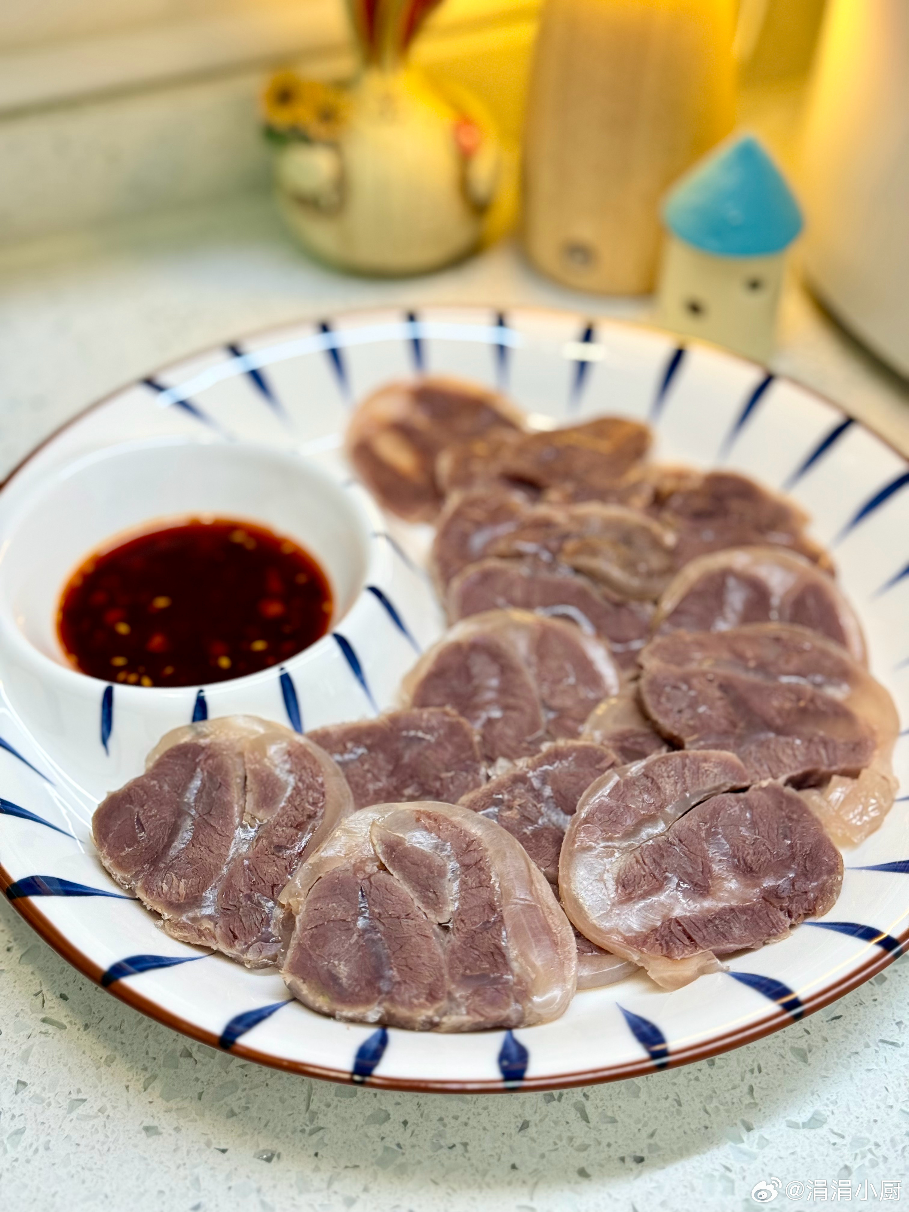 板栗🌰烧鸡 盐水牛腱 木耳皮蛋 ​​​
