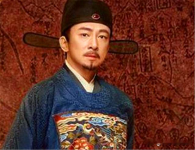 土木堡之变，明英宗朱祁镇被瓦剌俘虏，京城震动。大臣于谦力排南迁提议，拥立英宗弟弟朱祁钰为明代宗，主持北京保卫战，击退瓦剌，保住大明江山。
 
瓦剌见英宗失去利用价值，将他放回。此时朱祁钰已经登基，英宗被软禁在南宫。几年后，石亨、