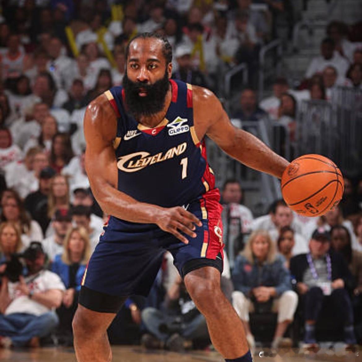 NBA历史季后赛生涯累计得分4000+、助攻1000+、篮板1000+...