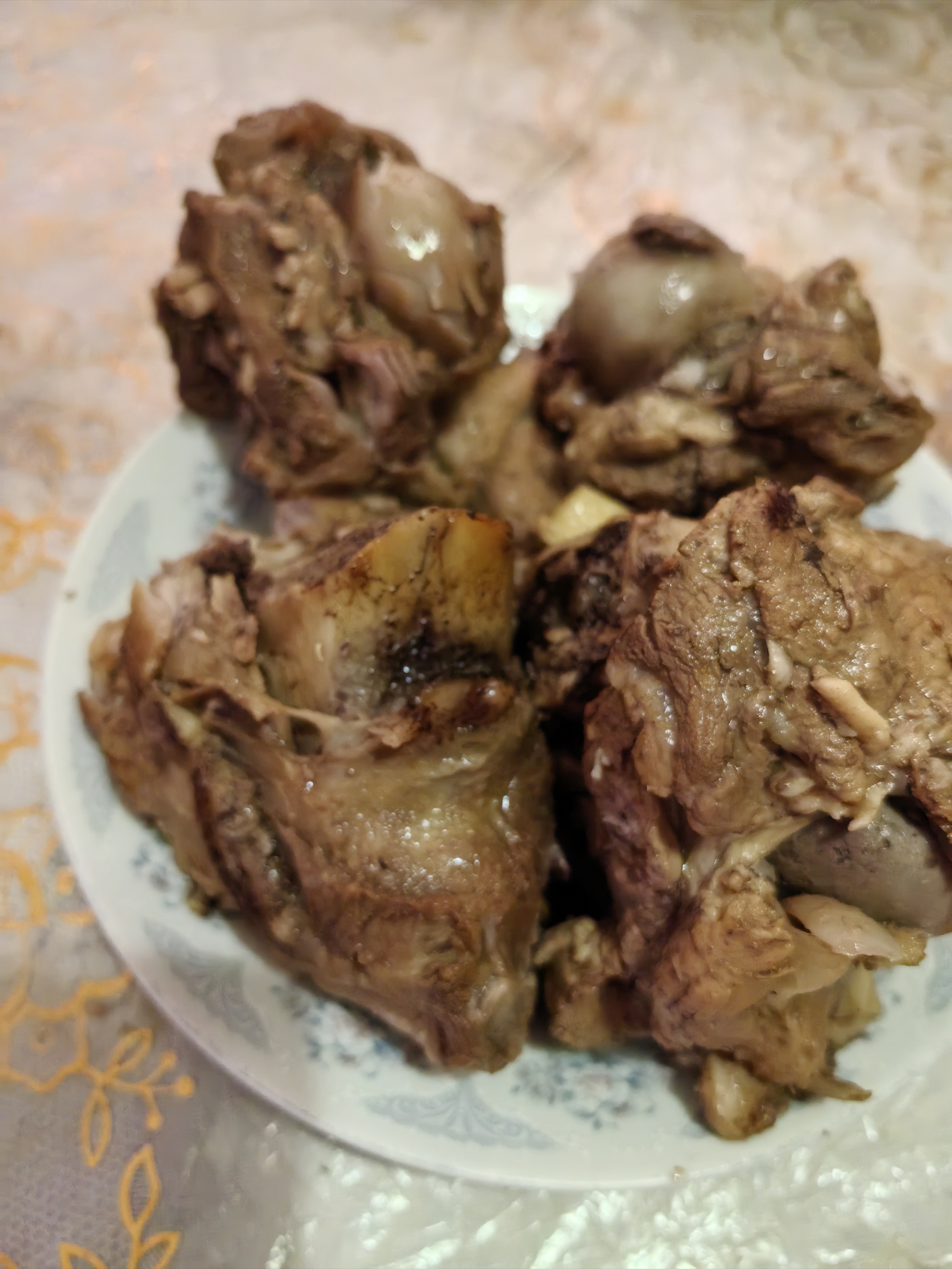 哈！被儿子忽悠成中秋节的最新时代菜系，说白了就像黑暗料理。说实在的我都不敢晒图片