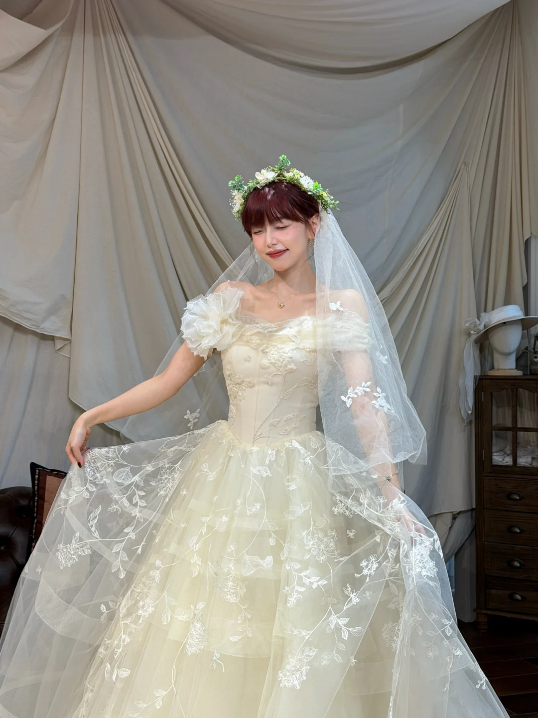 电子闺蜜👰来看我的试纱日记📔哪件好看！！