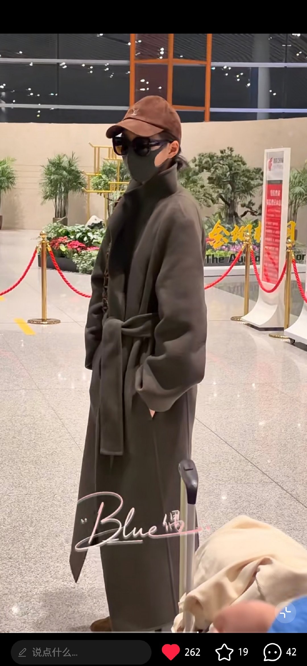 关晓彤你帅成这样子 ​
