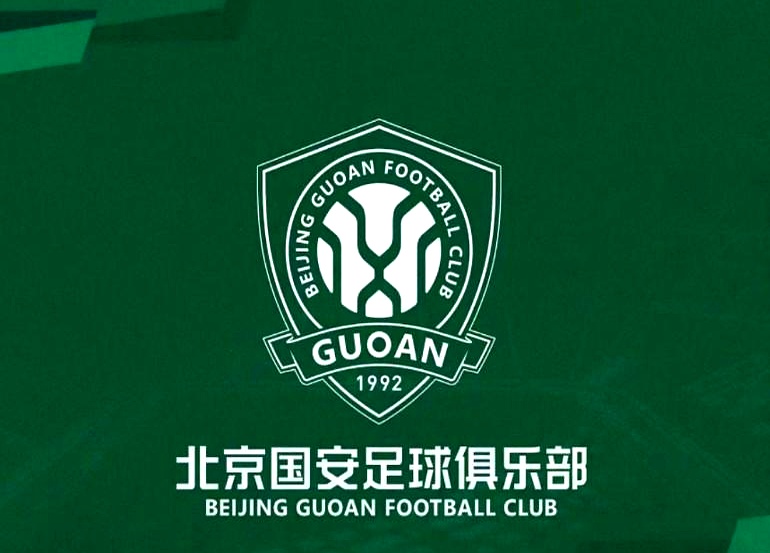 中超要抢亚军，足协杯死磕冠军，亚冠还得挤破头争小组出线，北京国安接下来的日子可太紧巴了
 

球队专门整了个欢迎新人的仪式，给刚从各自队伍载誉归来的张玉宁和茹子楠庆祝
 

要说这两位在间歇期里的表现，确实让人没得挑，状态火得发烫
 

可热闹归热闹，捧完场回头一看，全是硬骨头要啃
 

三线作战这