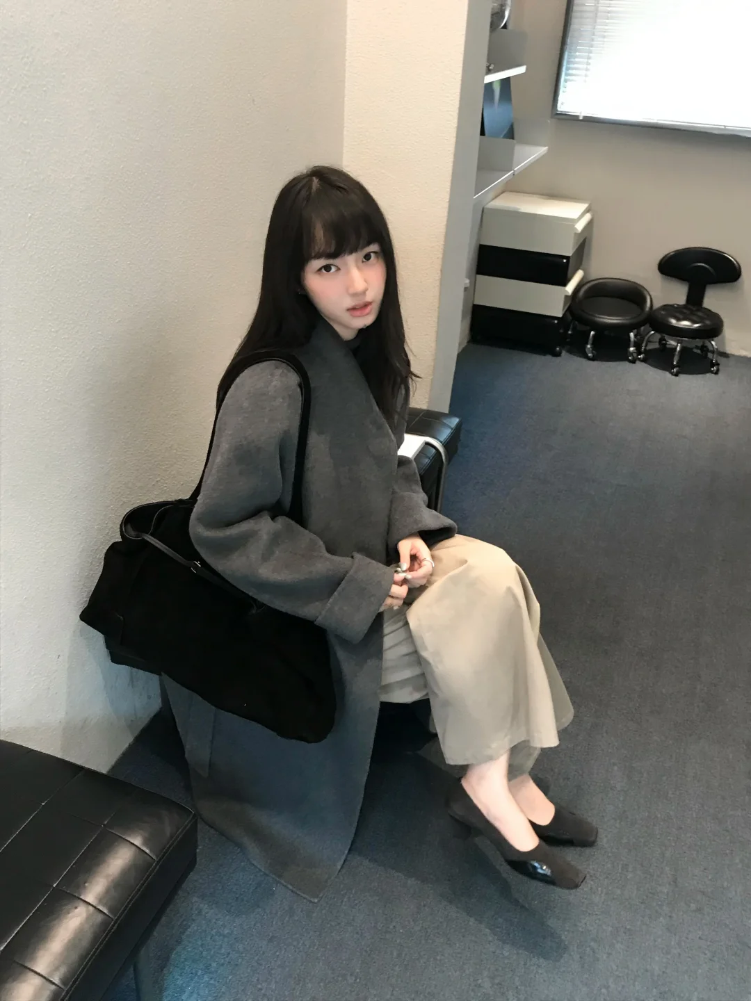 灰色
