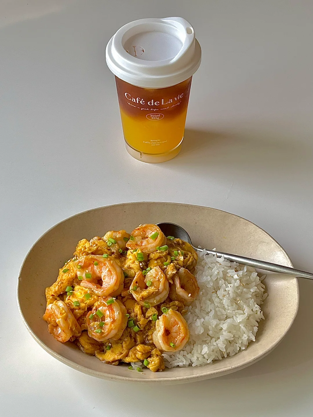 ☀️休息日的早午餐｜高蛋白下饭滑蛋虾仁盖饭