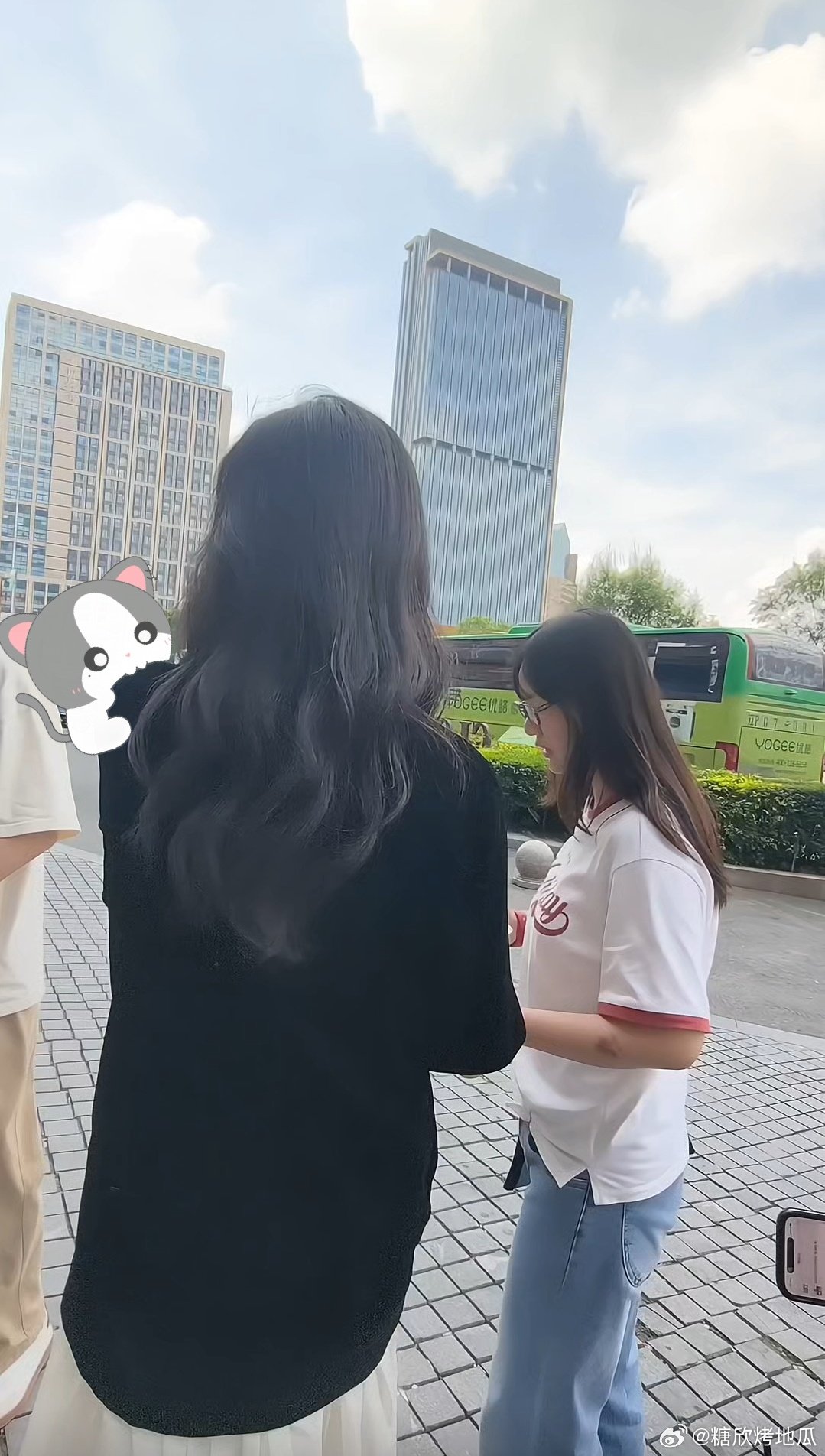 #蒋欣[超话]#⋆｡°✩我们都闭口不提
                                  —这跨不过的距离°｡⋆ ​