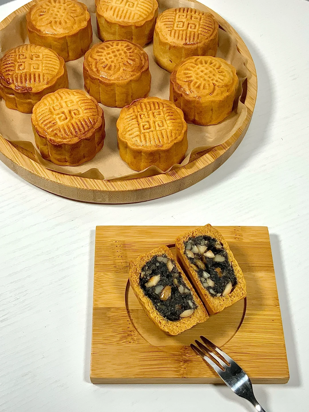 黑芝麻核桃花生月饼｜自己炒馅料就是香啊🥺