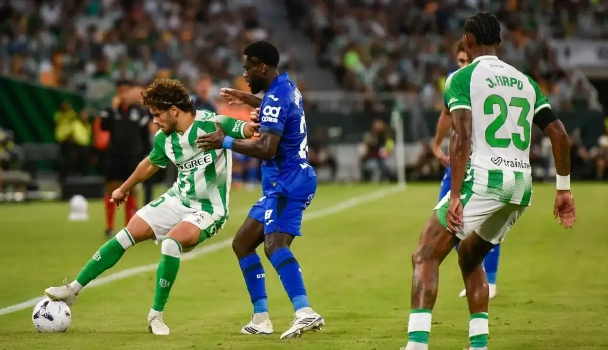 一场1-0，让西甲黑马继续狂飙：6轮5胜，积分追平皇马，超越马竞