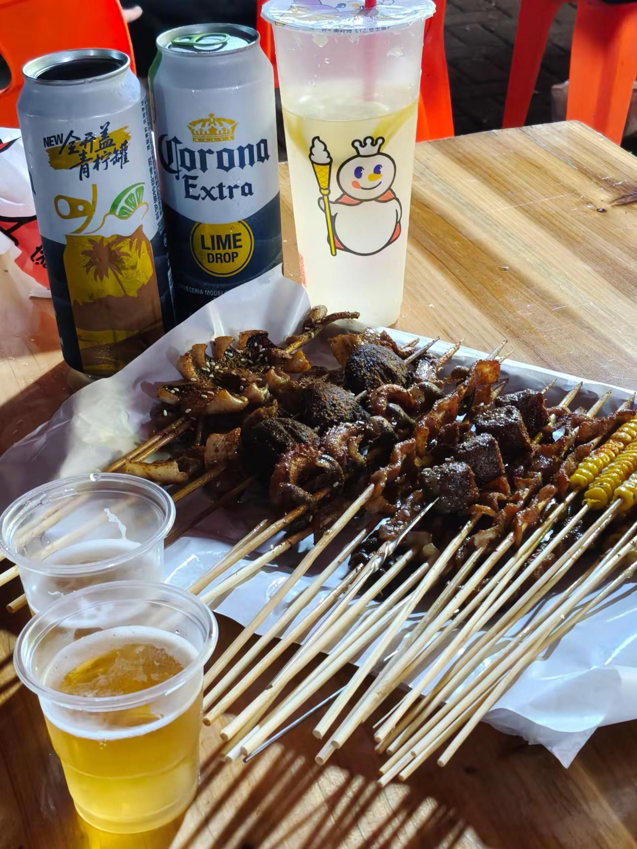 如果做什么都和你一起的话 会不会太幸福了一直在一起才值得炫耀 我们俩 情侣日常