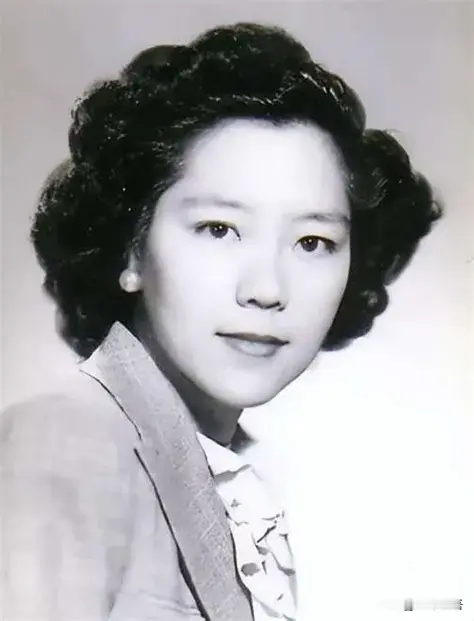 93岁彭玉离世两段婚姻惊掉世人，二婚嫁给亡夫姐夫，一生待人真诚