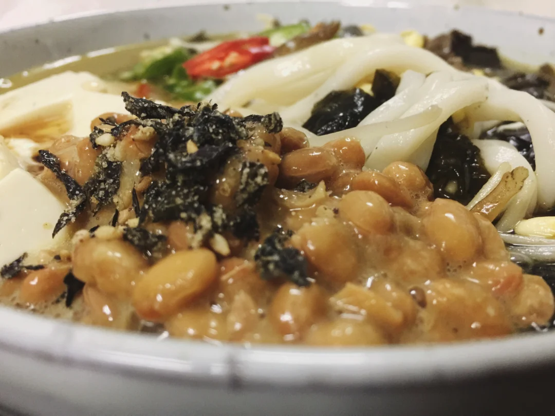 晚餐🥣｜【海带牛肉味增汤乌冬面】🍜🥢