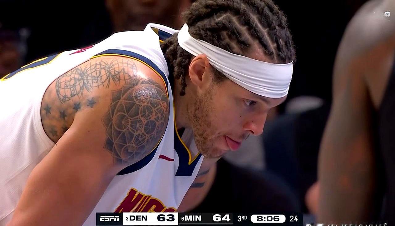 掘金队这是怎么了？核心前锋刚回来就又悬了。    阿隆·戈登因为左小腿...