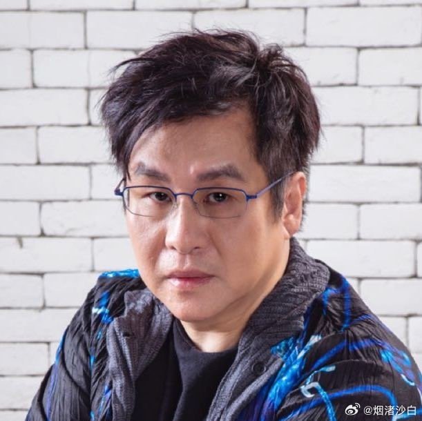 卧久者行必远，伏久者飞必高；伏虎平阳听风哨，龙卧浅滩等海潮；如若东山能再起，大鹏展翅上九霄！  ​