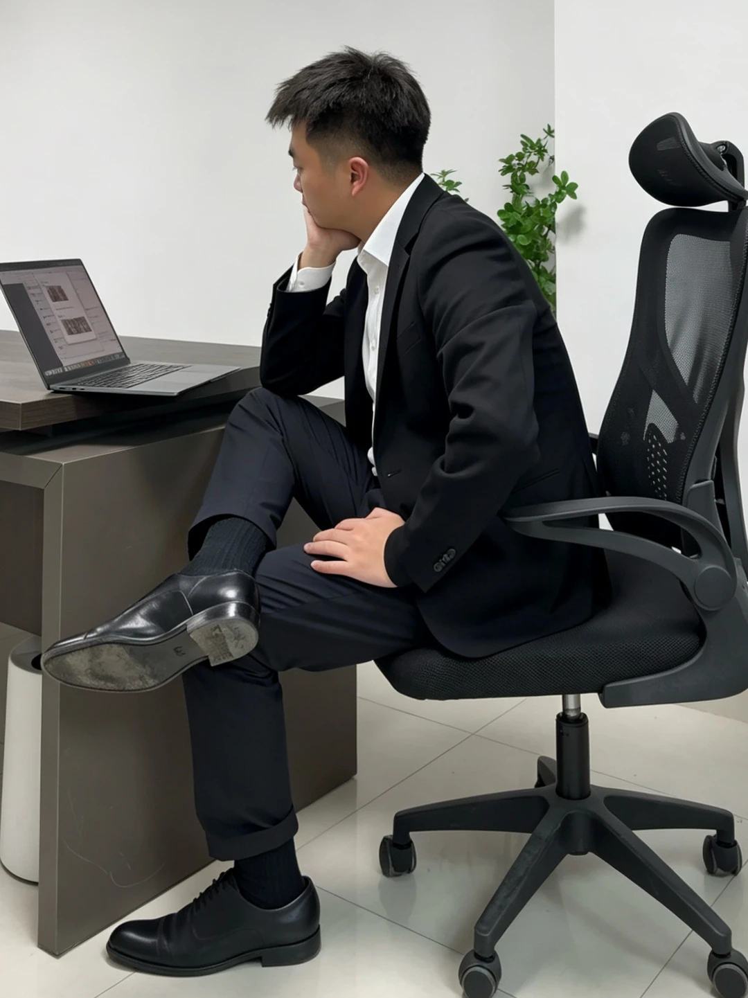 1️⃣个拒绝被困的男人🔓