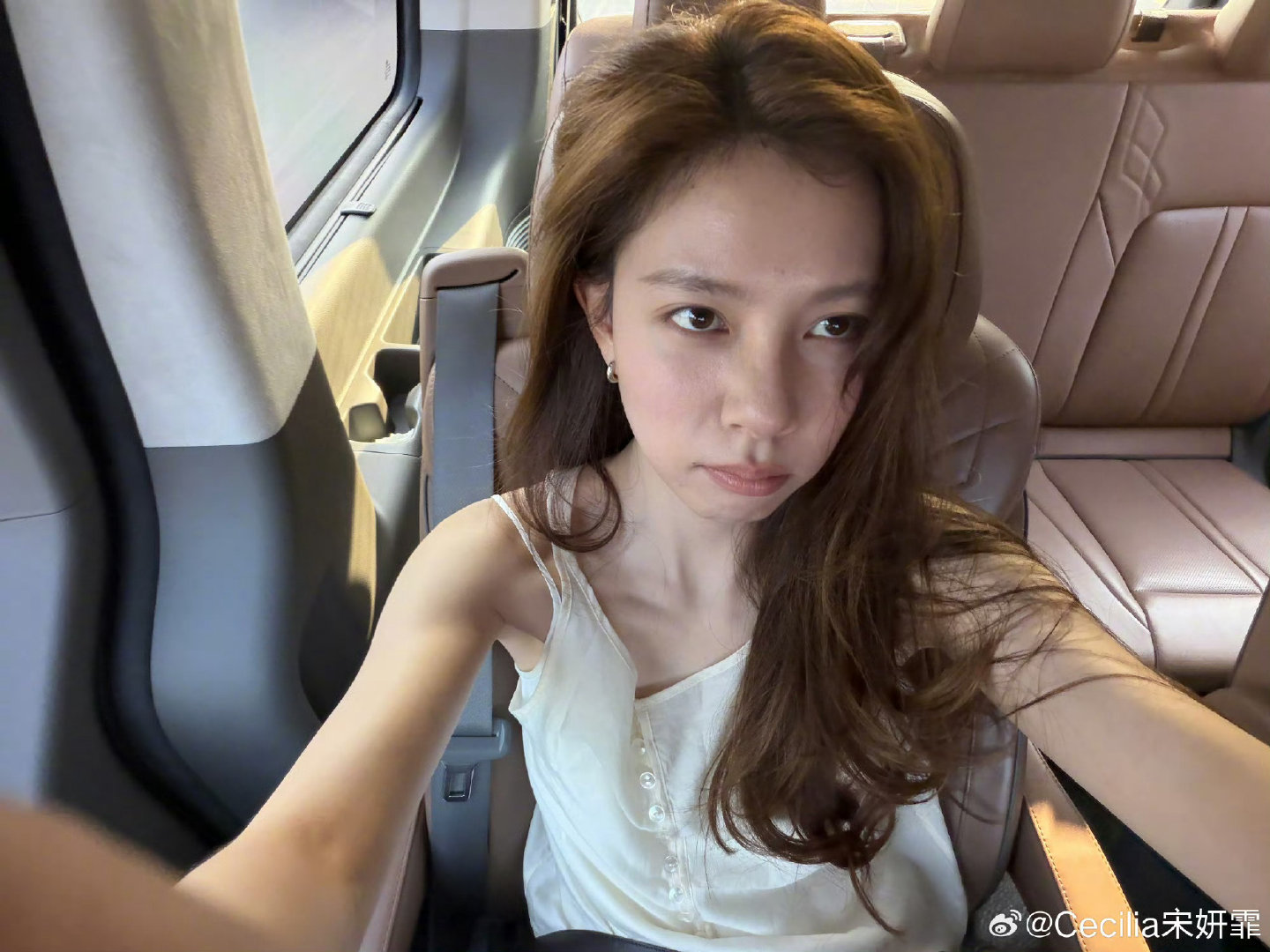 #宋妍霏[超话]# syf#宋妍霏#syf#宋妍霏唐晚# 

一切都會在合适的時候來到你身邊

​