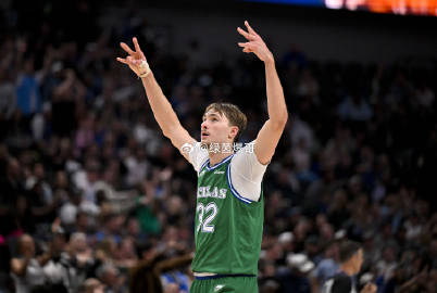 弗拉格达成250分100板50助！成为詹姆斯后达此成就最年轻球员<br...