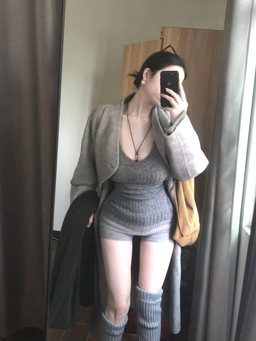 灰色系尊的很韩系秋冬美女氛围感唉～