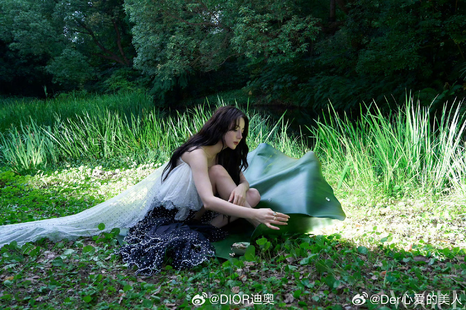 巴姐好漂亮表现力超棒[给你小心心]好喜欢[哇]
#迪奥全球品牌大使迪丽热巴# [给你小心心][给你小心心]
#迪奥认领迪丽热巴VOGUE八月刊#[给你小心心][给你小心心][给你小心心]
#迪丽热巴迪奥全球彩妆及香氛代言人# [给你小心心] ​