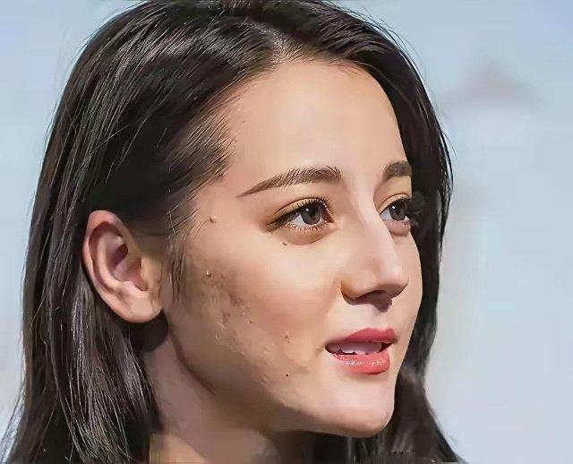 李沁 古力娜扎 杨幂 迪丽热巴 刘亦菲 陈都灵 线下生图状态谁赢了？ ​