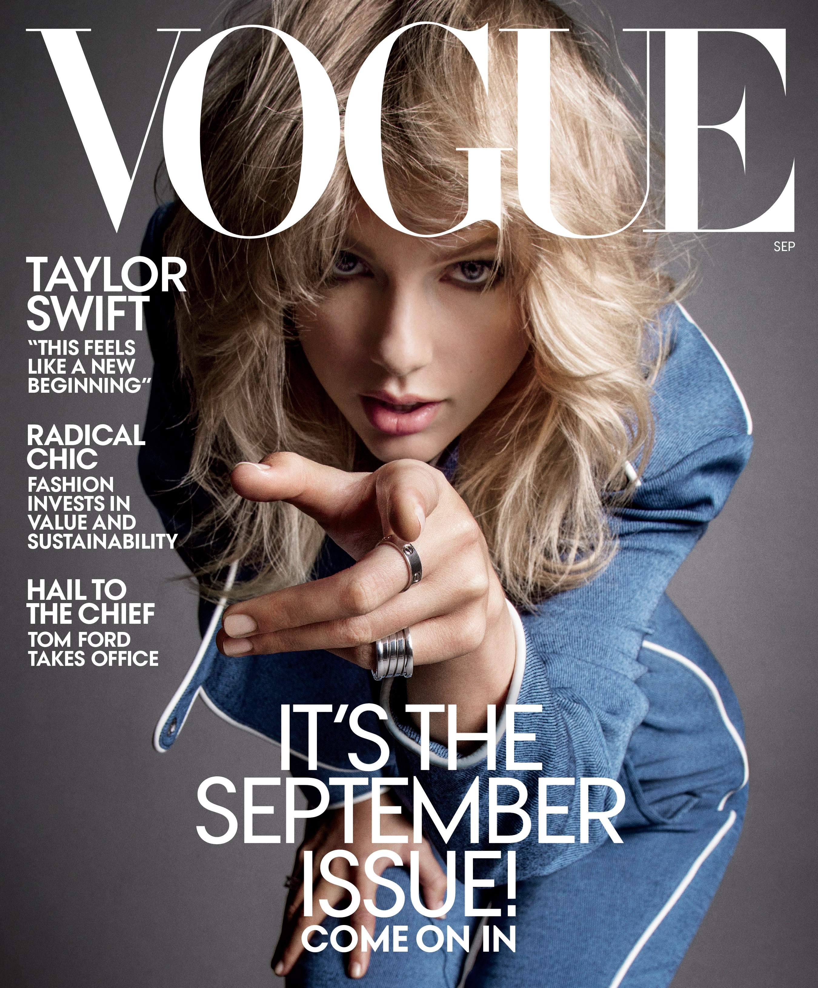 回顾一组霉霉Taylor Swift在2019 年为Vogue美版金九拍摄很iconic的杂志照片[给你小心心]
这组照片用动态的动作抓拍和复古浪漫的风格 打破了传统杂志封面静态摆拍的套路 照片里她蹦跳、旋转 动作自然而活泼 配上LV专门设计的衣服 传递出重生的感觉 呼应她从之前的负面新闻中恢复过来的状态 也正好配合宣 ​