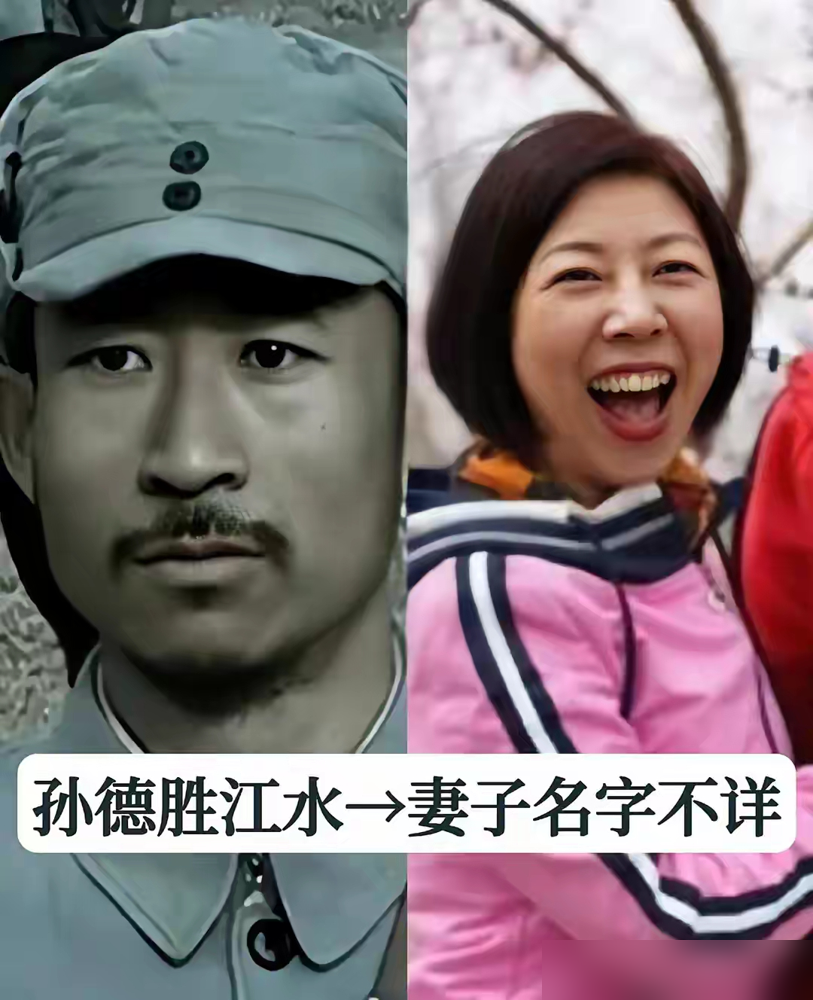 邓超亲口说，跟孙俪有夫妻相，那简直是对他本人的侮辱。
可他天天晒丑照片。今儿把孙俪叫成邓起，晒出一张撅嘴自拍，两人神同步，五官互换，一个比一个难看。
介绍老婆不说姓名，直接喊我弟。孙俪也不恼，转头跟着发丑照，接梗一个比一个快。
这种互相埋汰，两口子玩了不是一年两年。别人夫妻晒精修图，他俩专门比