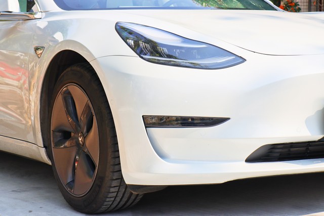 17万多就能买特斯拉Model 3！廉价版刚在港澳开卖，国内马上落地