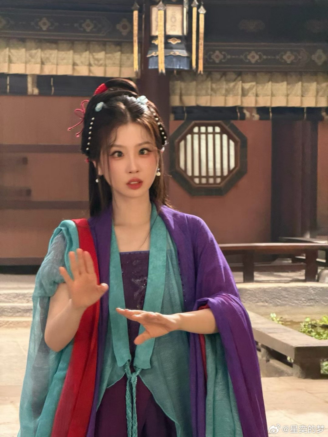 #虞书欣[超话]# 姐姐[哈哈][哈哈] ​