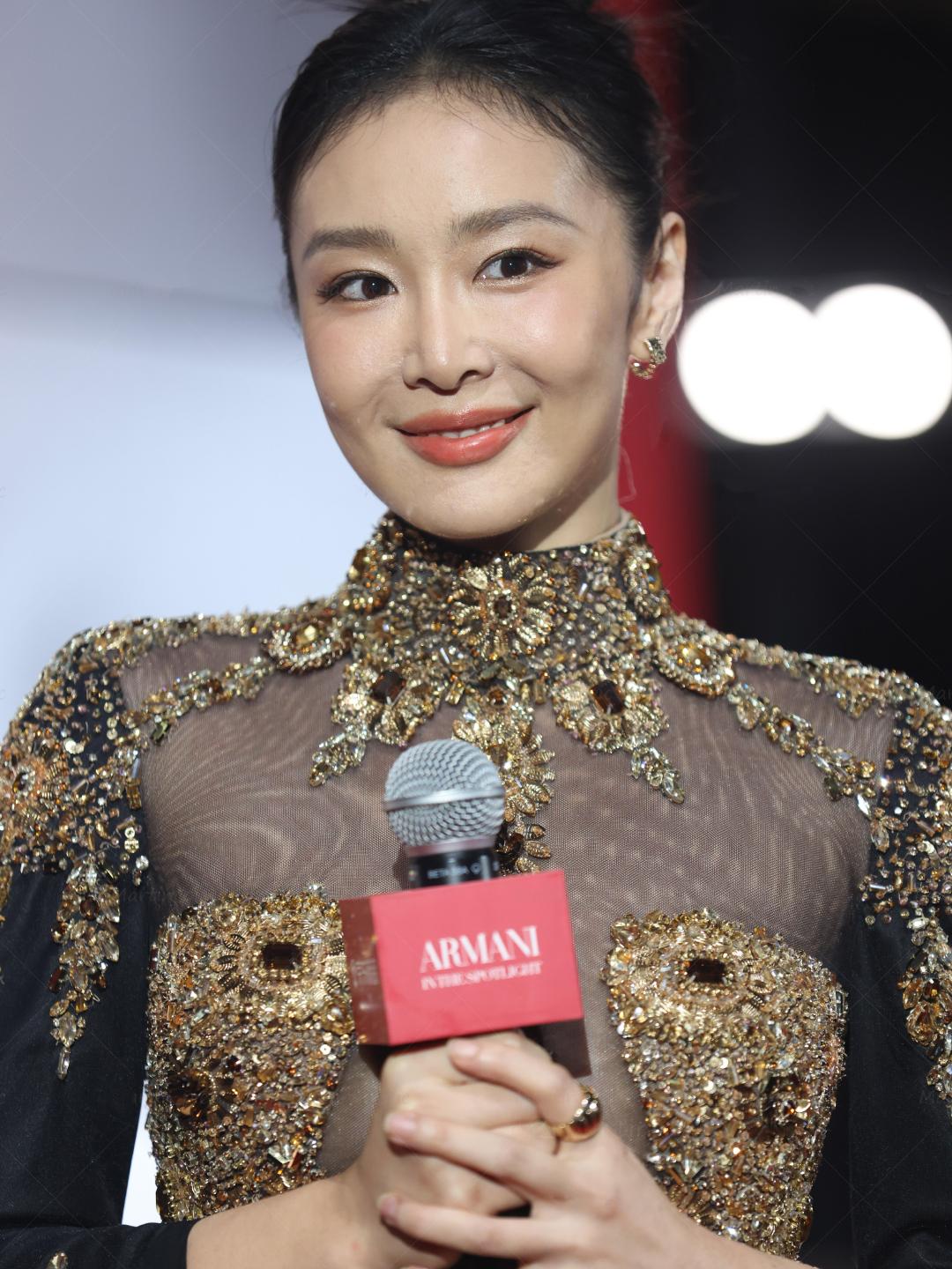 高叶 透视抹胸礼服 ​