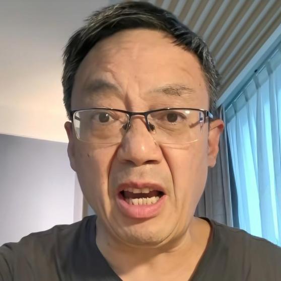 《真是没想到！汤家凤 10 月 2 日抛出争议观点，主张立法咨询法律人士均需政审，观点边界持续扩张，舆论场极端表达现象该如何看待》汤家凤10月2日那条博文，我反复看了三遍。话一出口，舆论场瞬间裂成两半。立法咨询要政审，这建议本身不是汤家凤原创。 ​