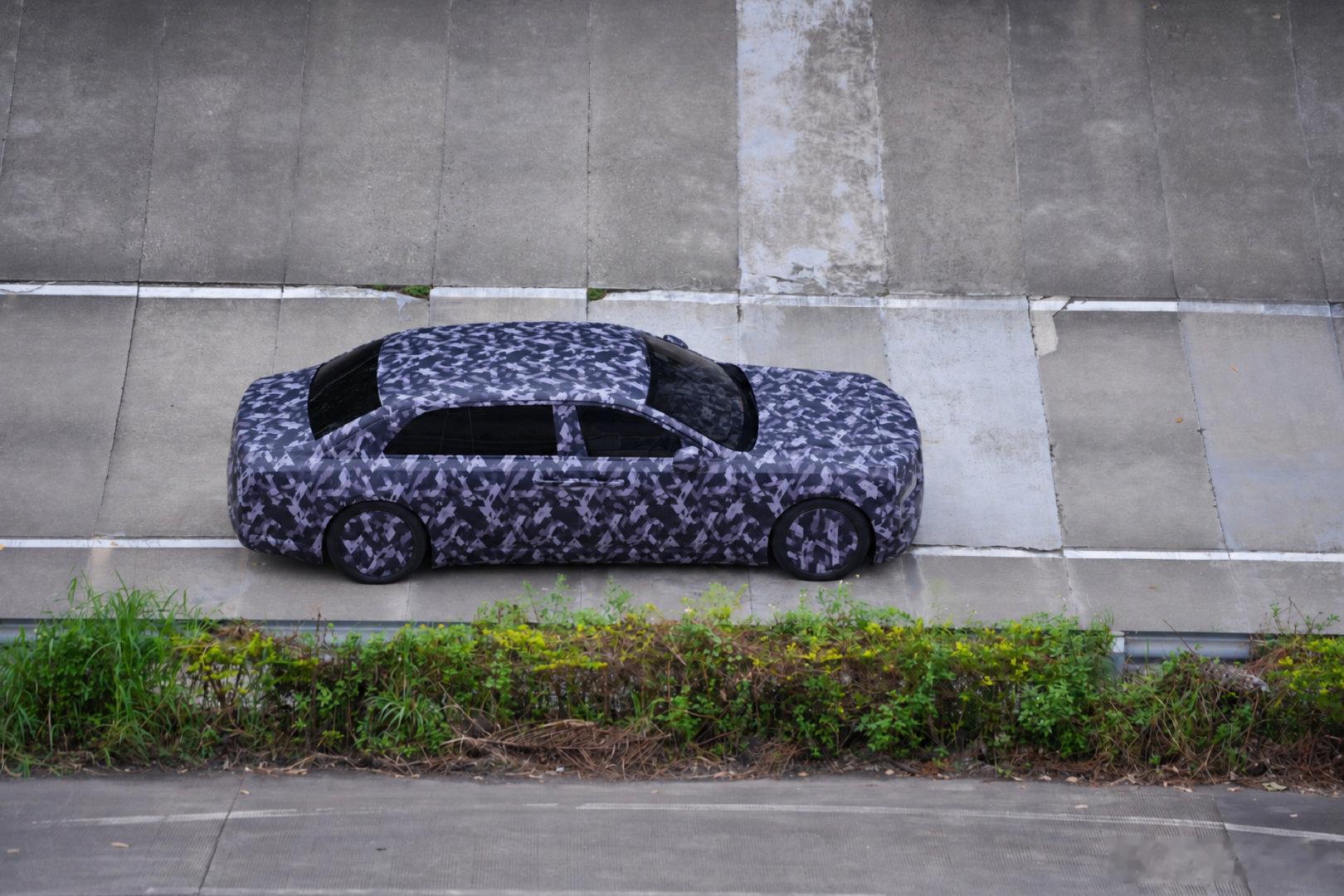 仰望矩阵再添重磅轿车，属于中国品牌的超豪华行政座驾蓄势待发
#仰望超豪华行政轿车实拍曝光# ​