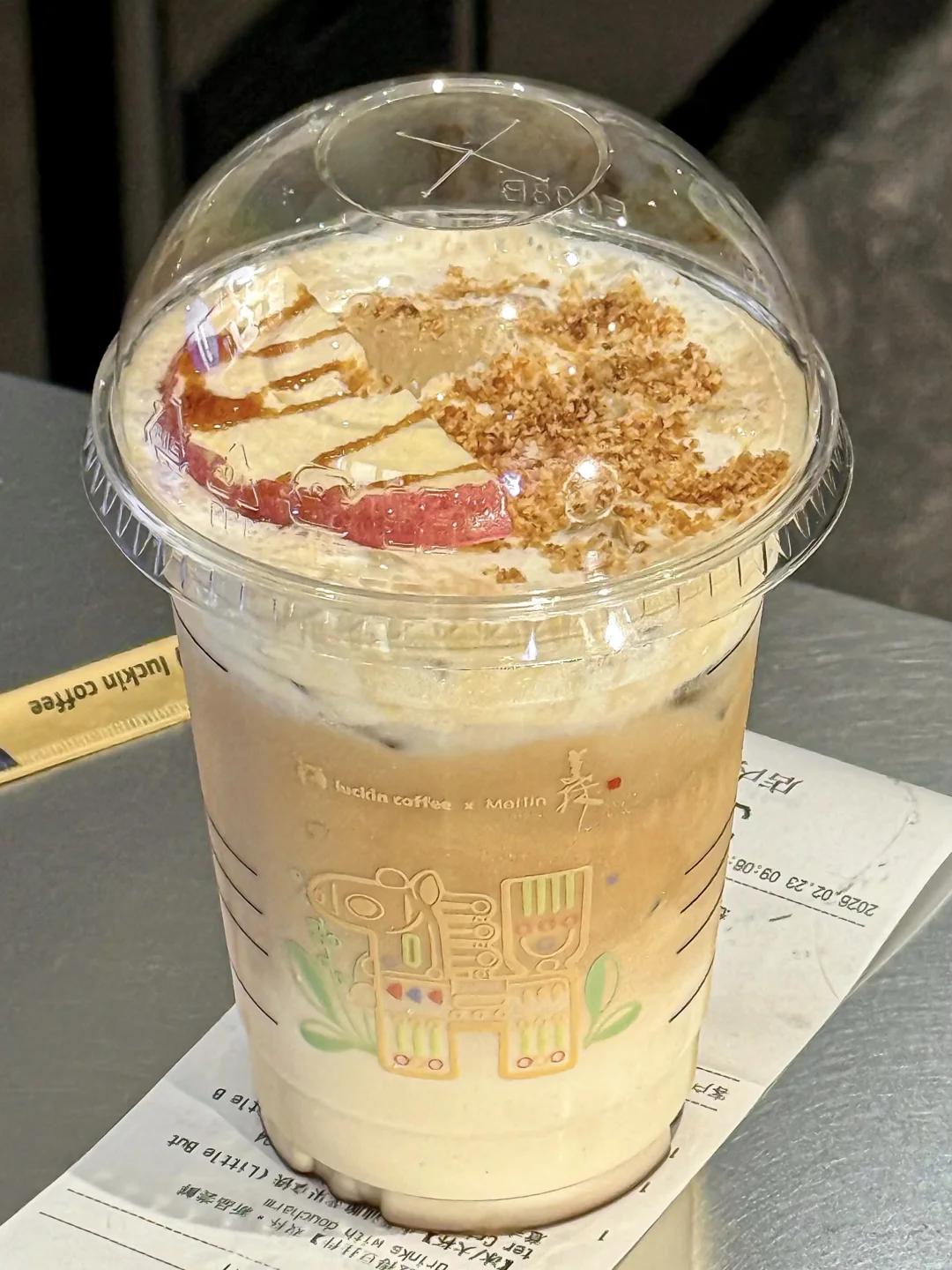 瑞幸小黄油脆苹果拿铁真的可以！！！