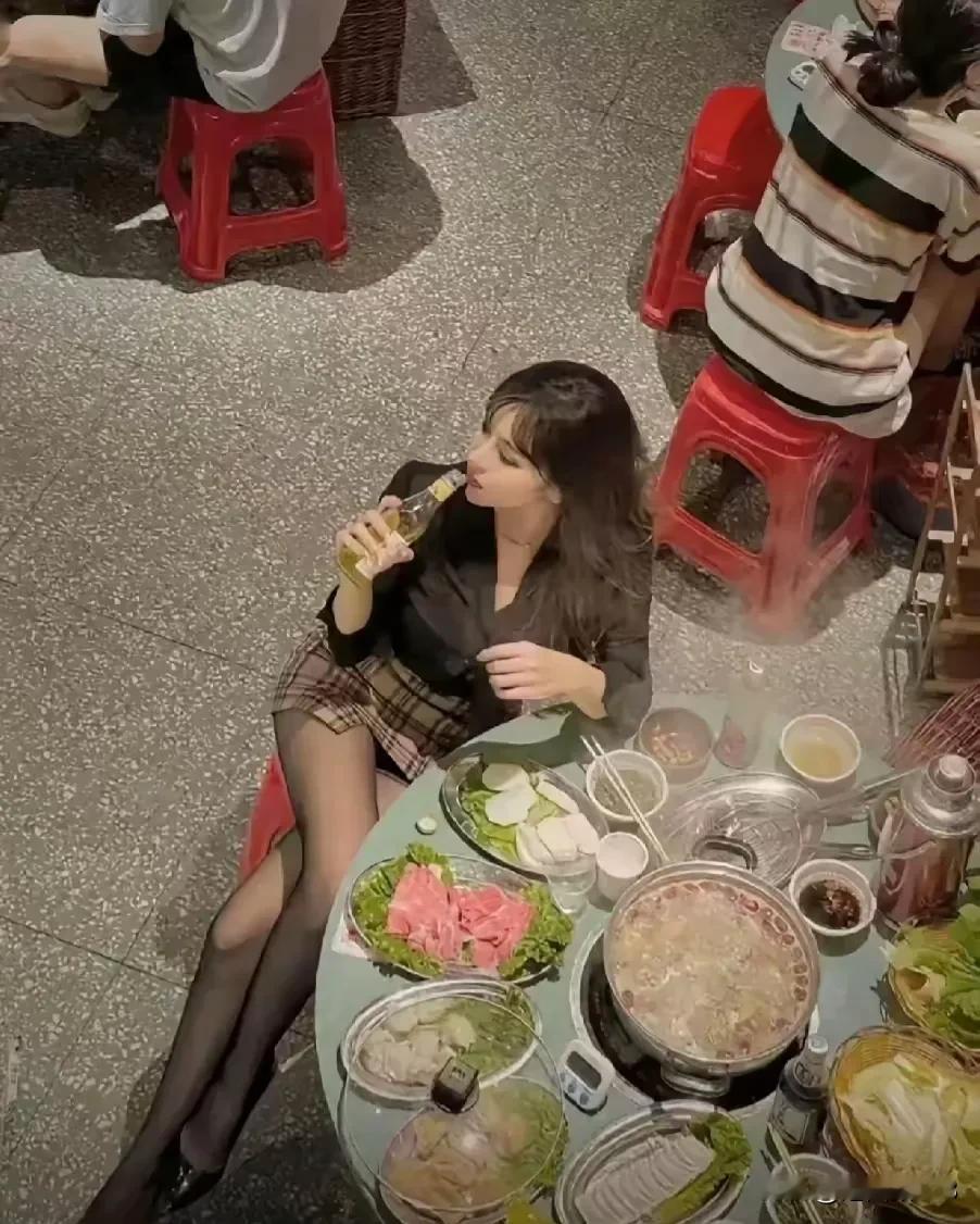 这是不是秀色可餐具象化了呢？