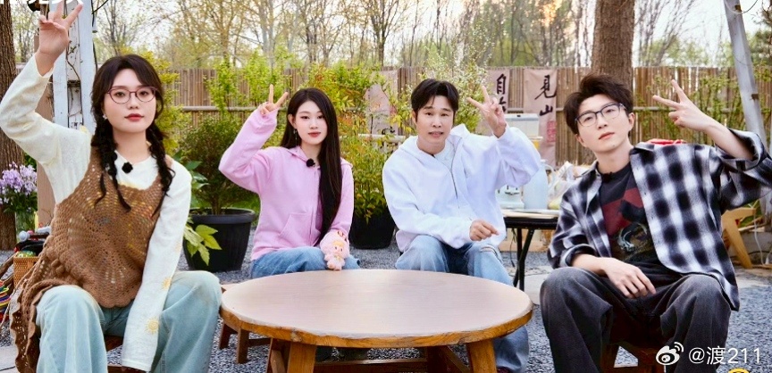 近日，小沈阳带着女儿沈佳润做客综艺《毛雪汪》。节目中谈及女儿若和男生...