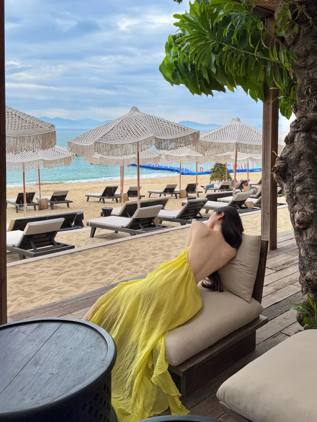 她留给你的只有背影