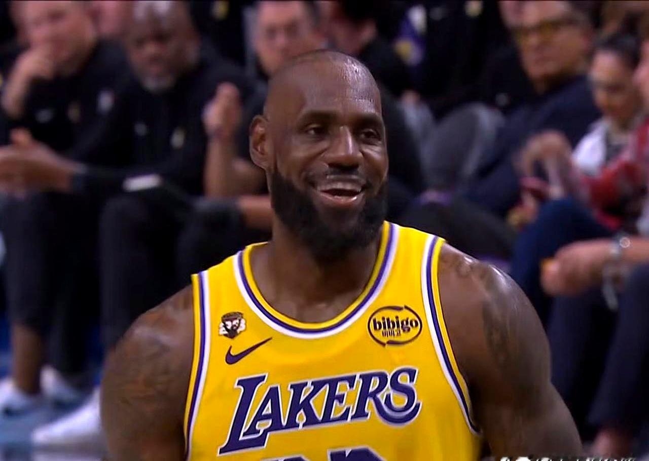 森林狼一负魔术，西部季后赛版图瞬间明朗。    狼队已无力超越火箭，锁...