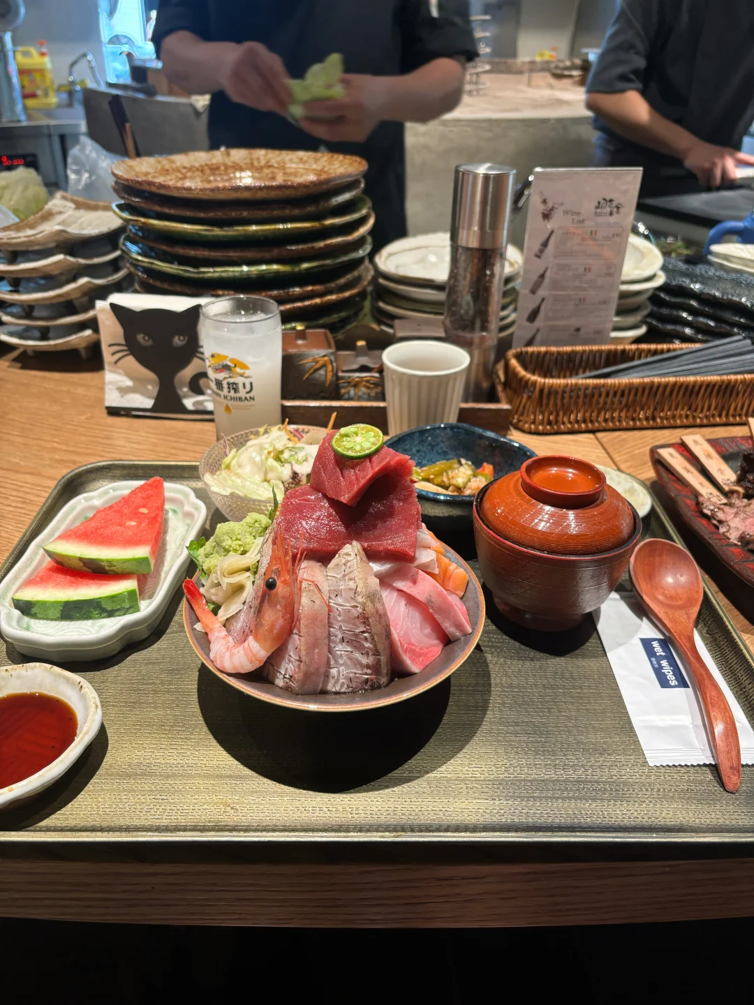 上海探店（33/200）88元海鲜饭！刺身堆成山！