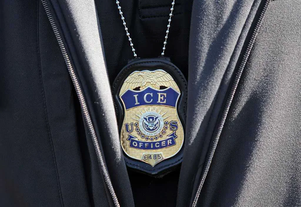 美国ICE：全员配齐执法记录仪