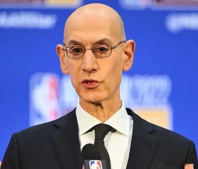 亚当肖华现在有2条路可以选：1.抢七不再让裁判干预，双方真正较量鉴于雷...