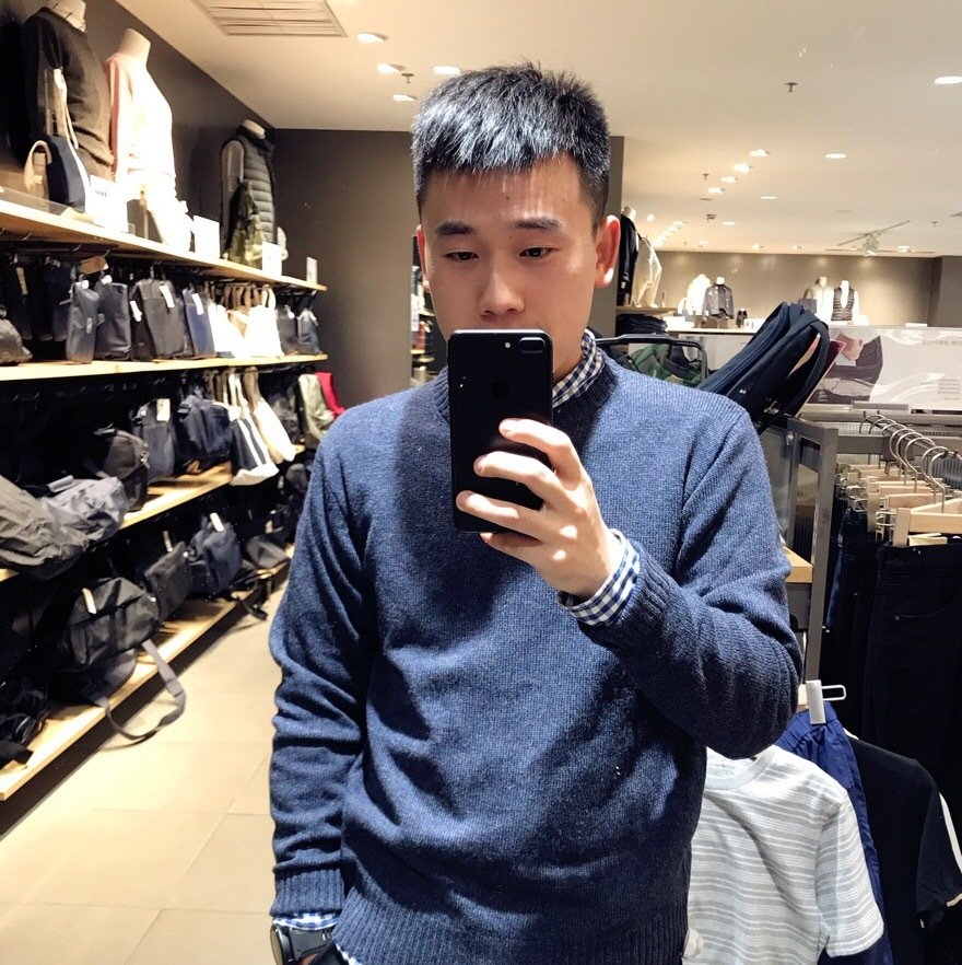 十年前那时候的新款手机还是iPhone7  ​
