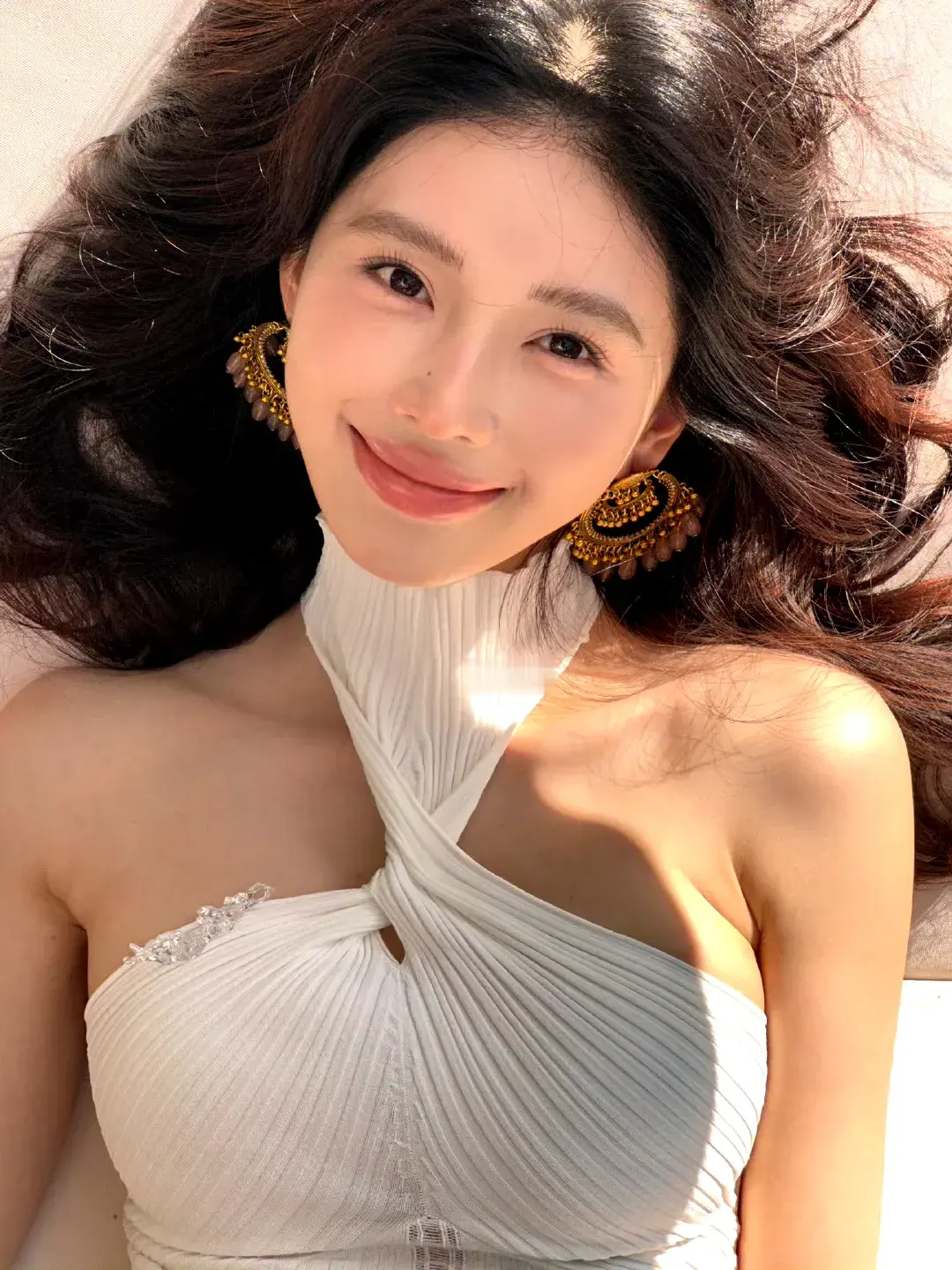 方圆 身材曲线好绝！绝美腰臀比，明媚温柔的大美女！ ​