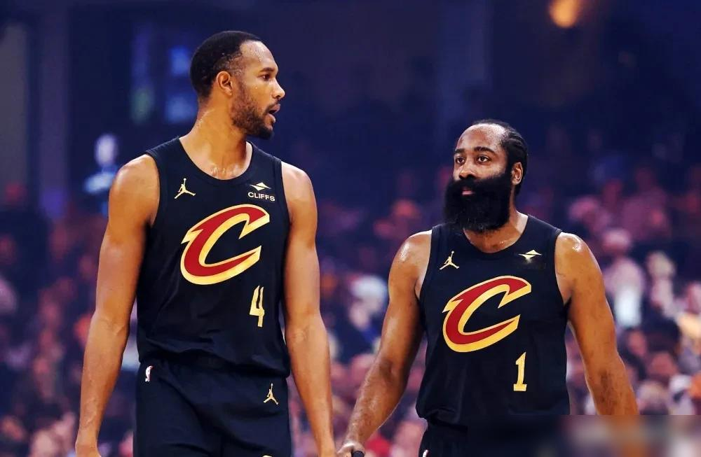 别再吹什么“探花年”了，这简直是在侮辱整个2025届新秀！ 你看看状...