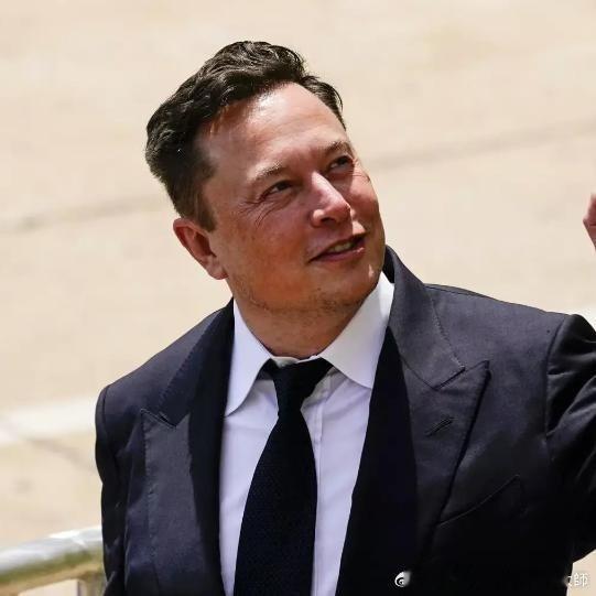 我提醒馬斯克:真正的當世智者和當世英雄，為國家獻力量，為人民保和平，為人類謀幸福，為世界謀大同…為人間講正義，為人道講法理，為天道講天理，為萬世開盛世…《马斯克终于摊牌，狠狠打脸美国！他说：我只想要一个可以安全居住，不被袭击的国家，可以顺利购物，夜晚走在公路上自由逛街的国家》特斯 ​