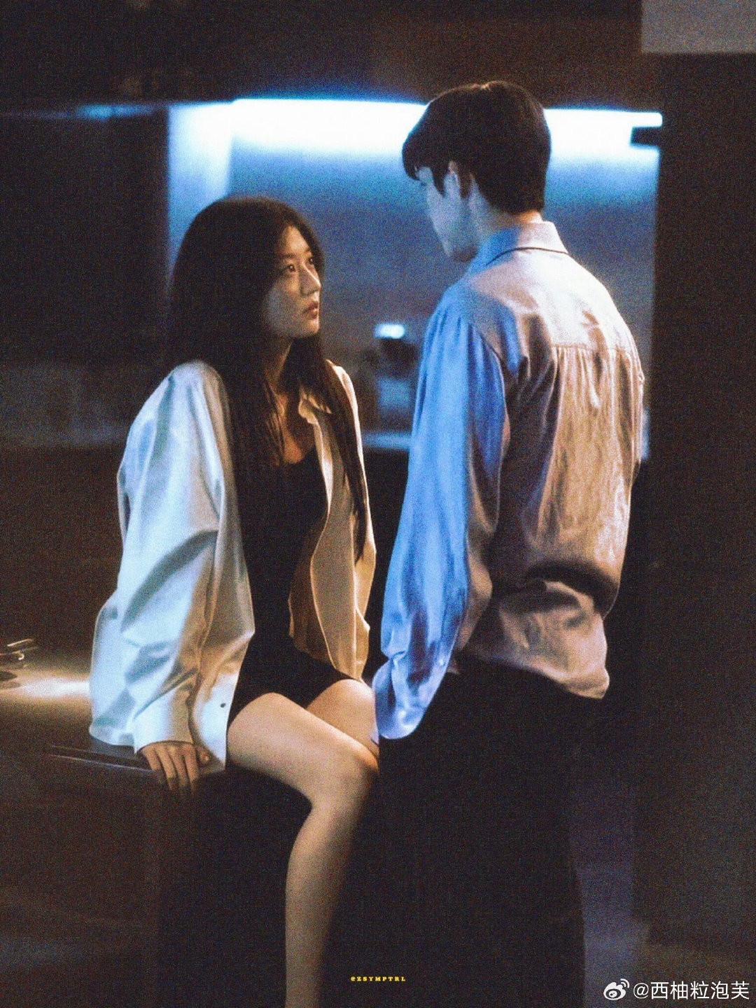#孙千23年照片背景板有早春和井柏然#哇塞 ​