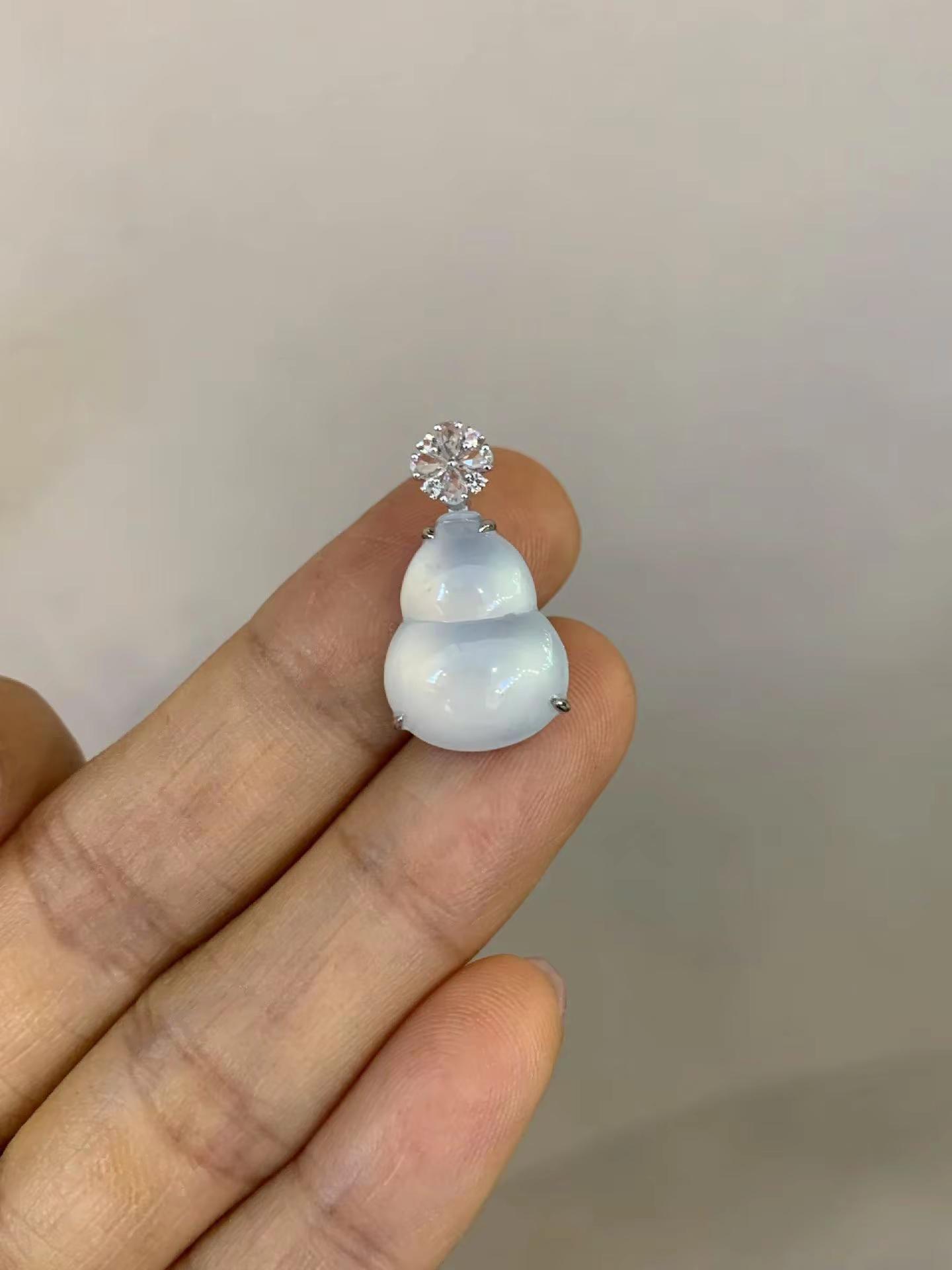 <p>优雅气质女人味穿搭教学 创作者中心 创作灵感 天然翡翠 <!--...