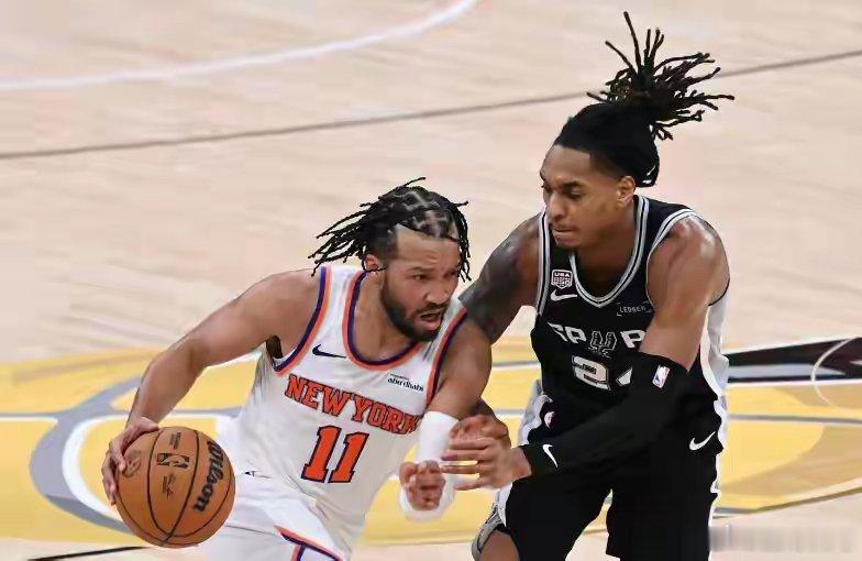 NBA | 总决赛G1裁判报告出炉！1次漏判尼克斯吃亏，布朗森中投该获...