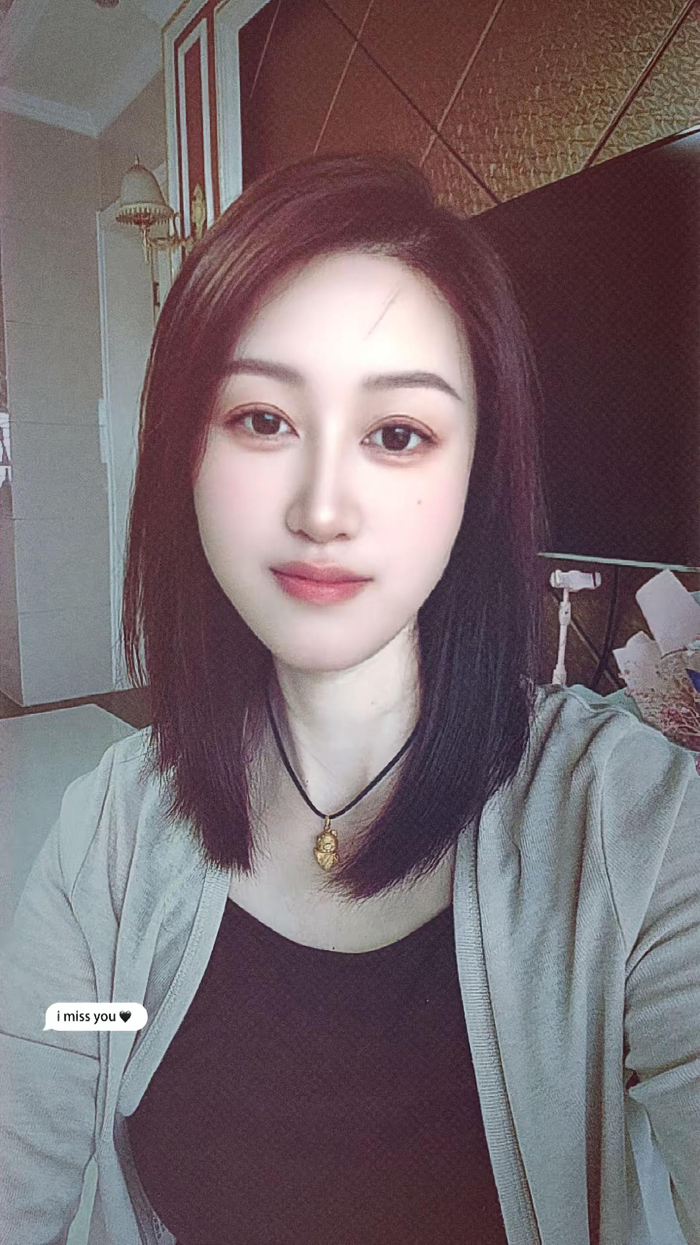 生于1983年，43岁了，前奏响起拾起了多少人的青春回忆...老歌依旧好听，青春依然不在……任贤齐 经典老歌 80后 经典老歌百听不厌