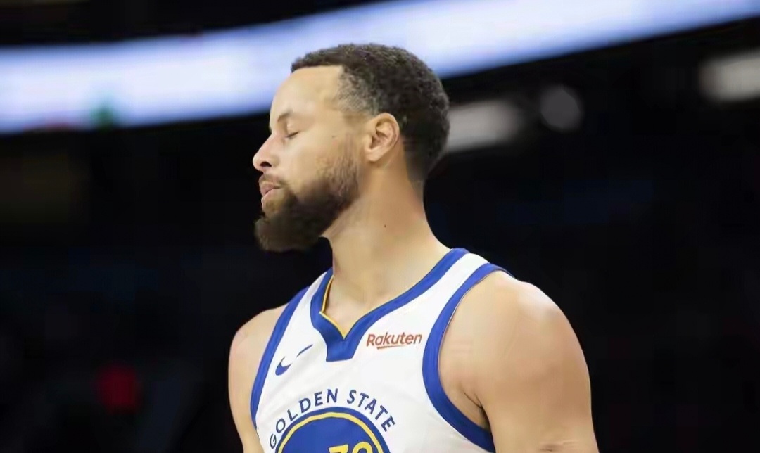 NBA 重磅终老金州！库里确定留队不申请交易，2年1.367亿提前续约...